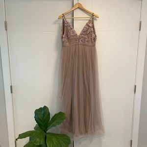 Dusty pink low neck dress with ribbon detail